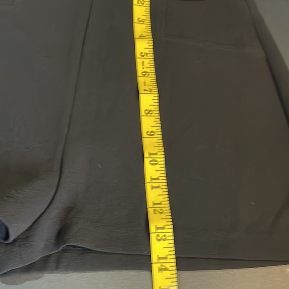 BCBGeneration High Waisted, Black Dress Shorts, Size 4 - Picture 5 of 8